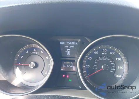 2013 Hyundai Elantra Gt z USA, uszkodzony, nr VIN KMHD35LE4DU044381